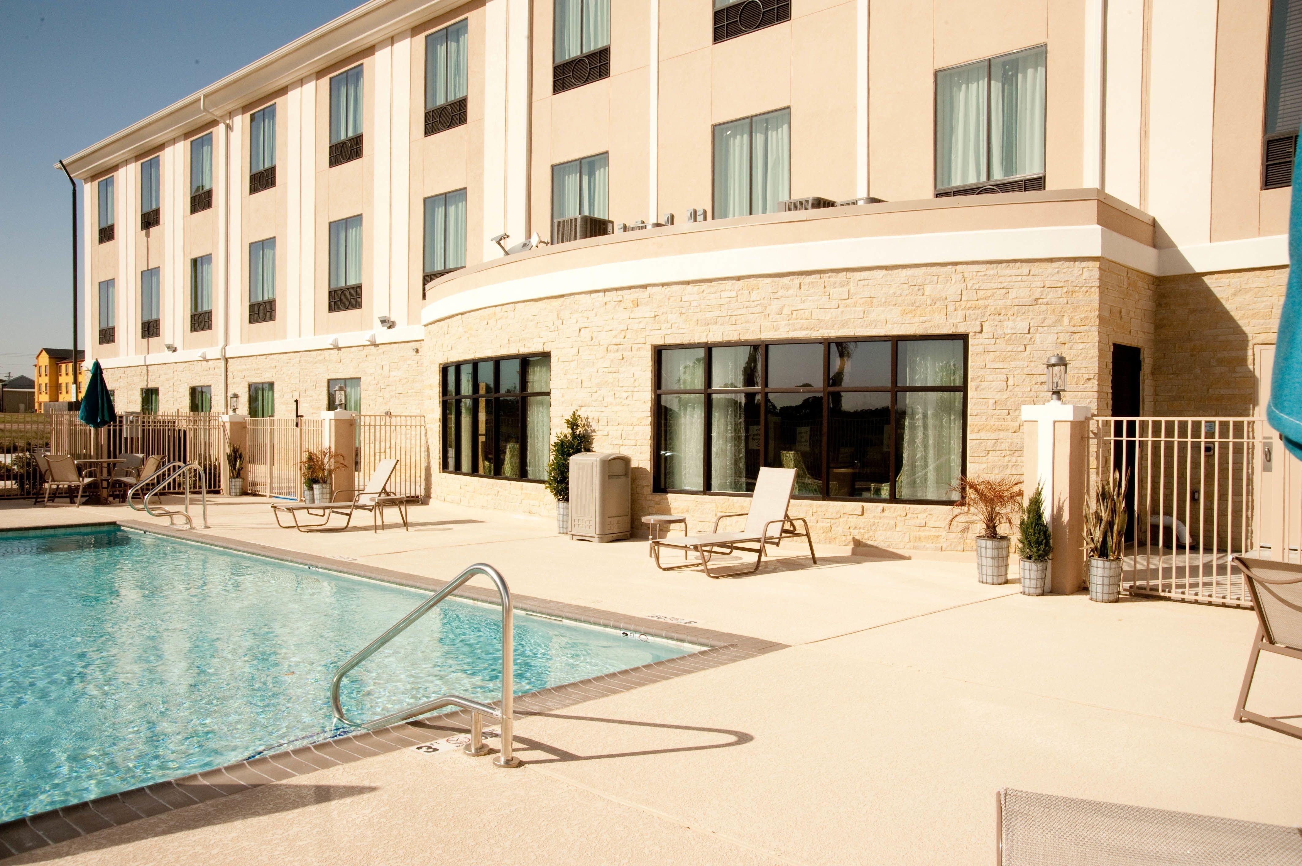 Holiday Inn Express And Suites Schulenburg By Ihg Eksteriør billede