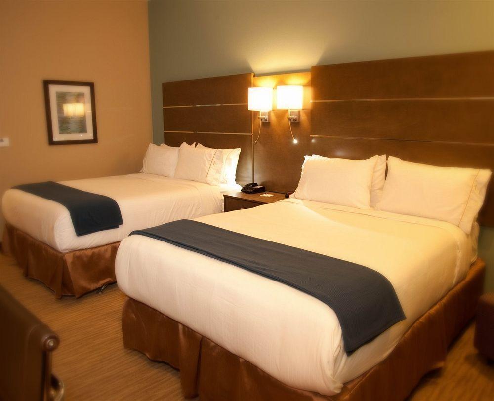 Holiday Inn Express And Suites Schulenburg By Ihg Eksteriør billede