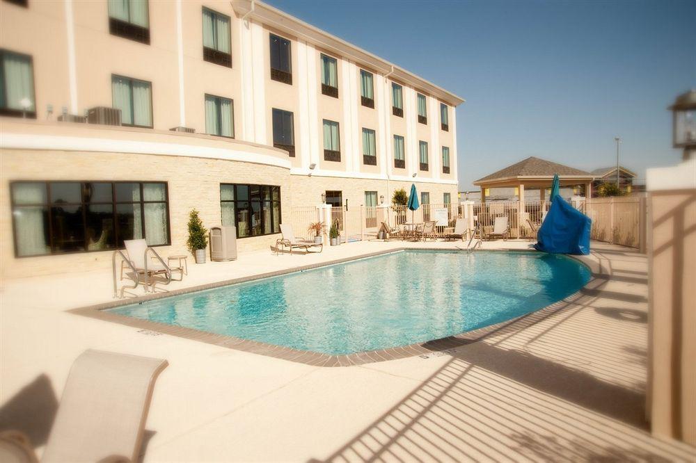 Holiday Inn Express And Suites Schulenburg By Ihg Eksteriør billede